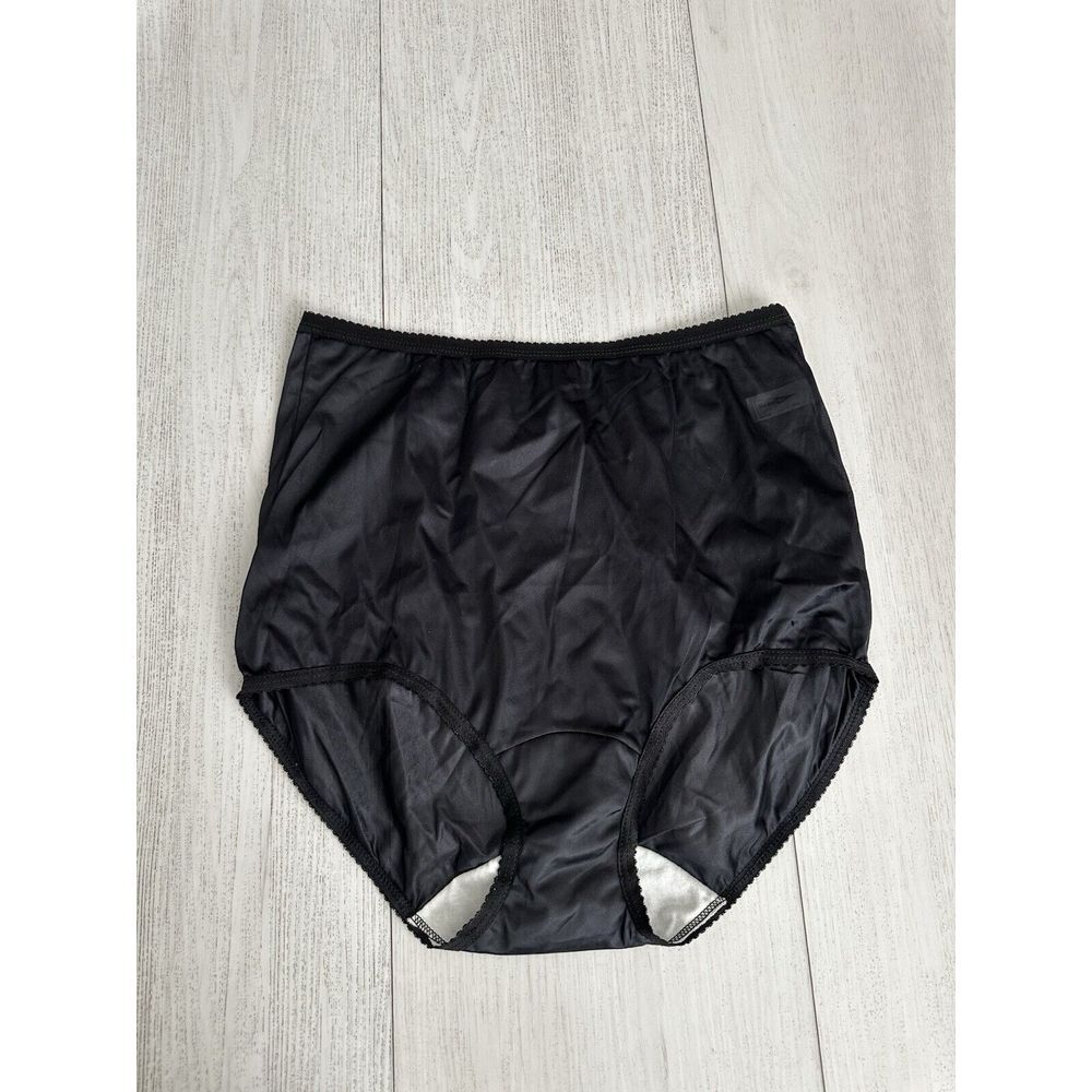 Shadowline Panties Women's Full Brief Seamless Smooth Nylon Size 6 Black